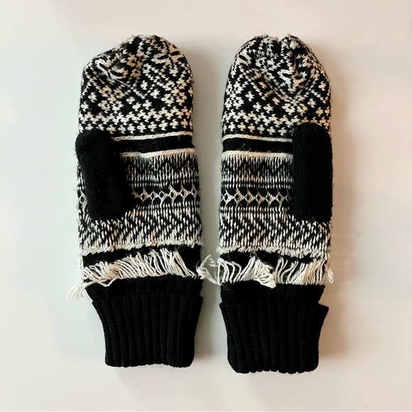 Winter Hat and Mitten Set - Picture 3 of 5